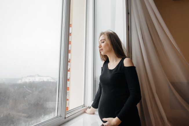 Việc căng thẳng, áp lực và stress trong thai kỳ có thể khiến quá trình sinh con dễ dàng của mẹ bị hạn chế
