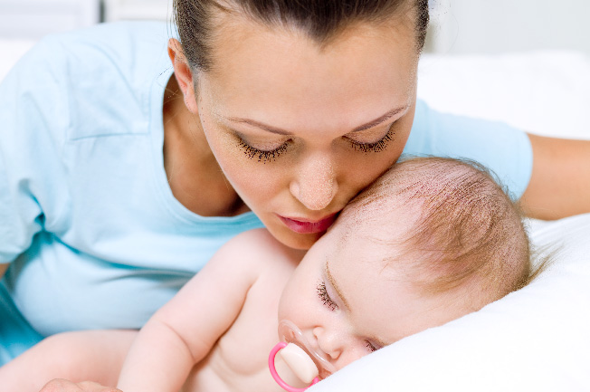Đối với trẻ sinh thường, bố mẹ muốn cho bé sử dụng sớm thì cần phải hỏi bác sĩ