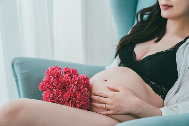Phụ nữ mang thai có thể sử dụng dung dịch vệ sinh vùng kín hay không?