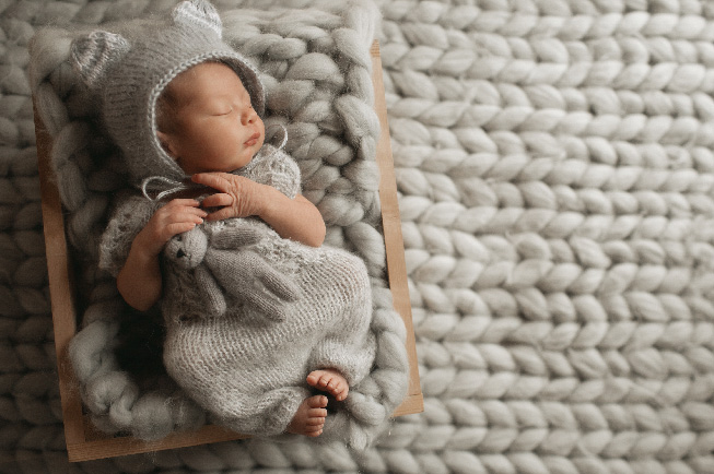 Trẻ sơ sinh ngủ nhiều có tốt không