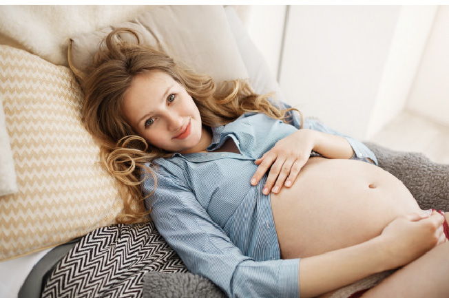 Mẹ có thể làm gì khi thai nhi 40 tuần chưa chuyển dạ?