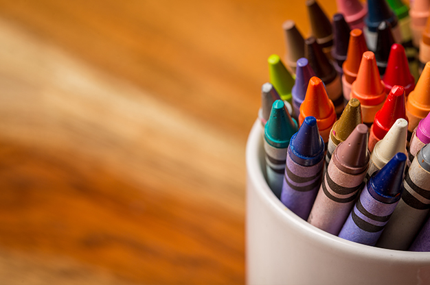 7 Lựa Chọn Bút Sáp Màu An Toàn Cho Bé Từ 1 Đến 3 Tuổi