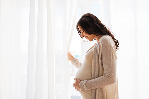 Bụng mẹ bầu khi bước sang tuần thai nhi thứ 10 đã có sự nhô ra, tuy nhiên ở mỗi mẹ bầu là khác nhau