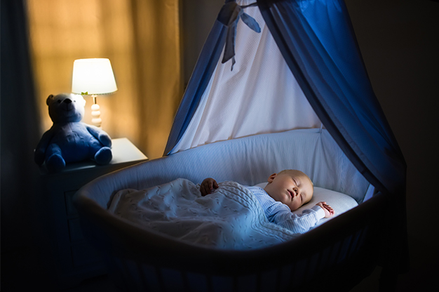 Cách chăm sóc trẻ sơ sinh từ 0 đến 6 tháng tuổi: Đặt bé ngủ sao cho đúng?