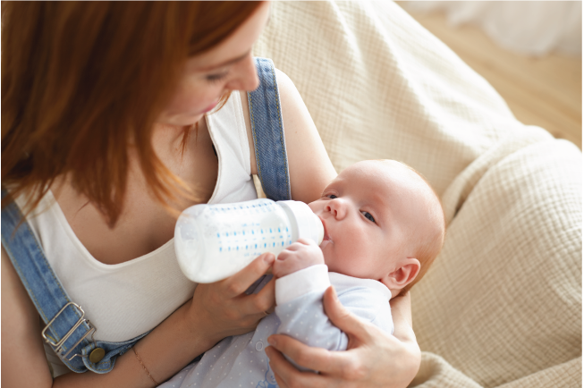 Sữa mẹ là thức ăn tốt nhất cho sự phát triển của trẻ sơ sinh và trẻ nhỏ