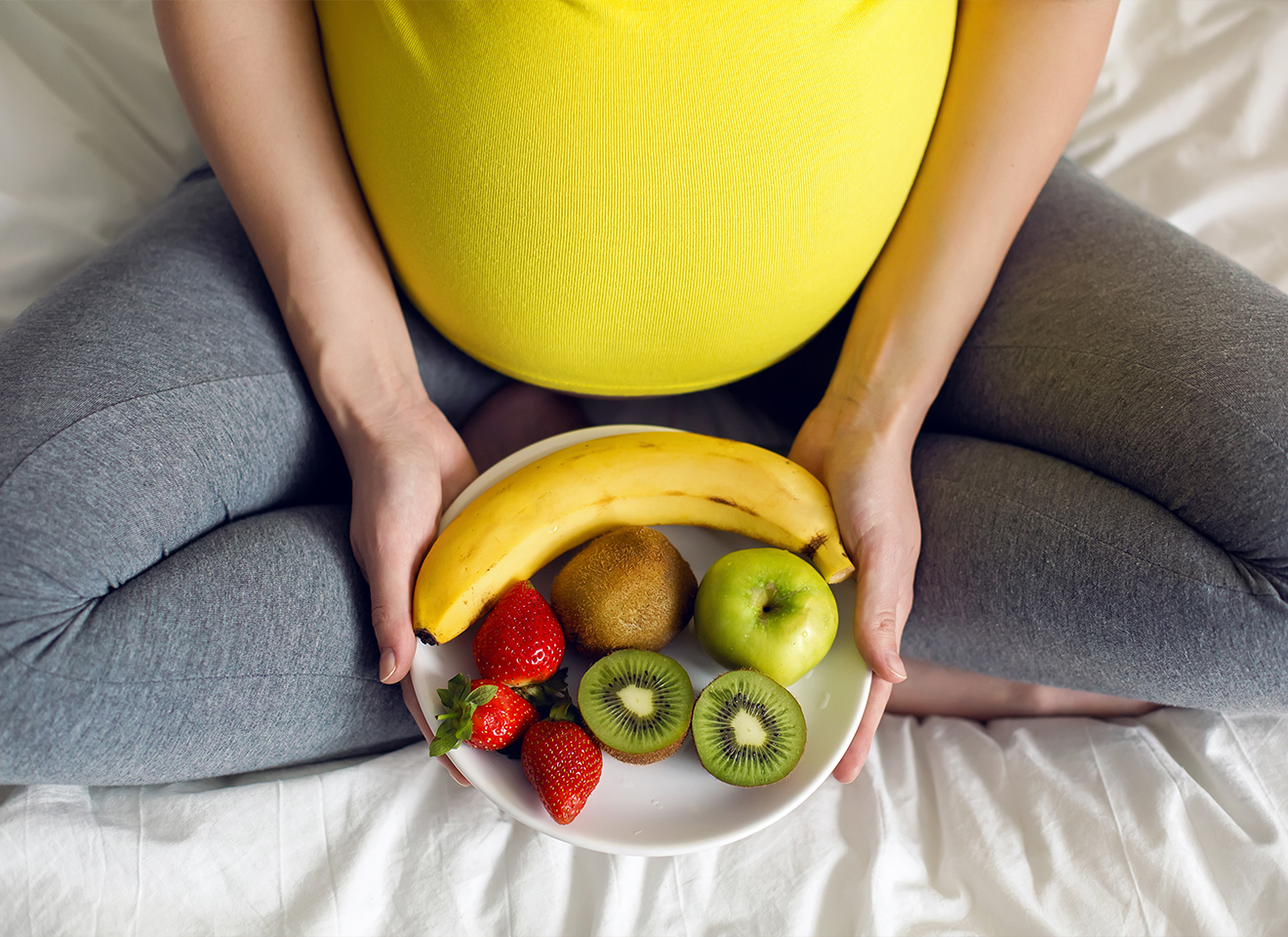 Ăn gì để chuyển dạ nhanh hơn khi mẹ đến tháng cuối thai kỳ?