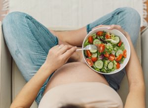 Bầu 8 tháng nên ăn gì: 7 Thực phẩm mẹ bầu không thể bỏ qua