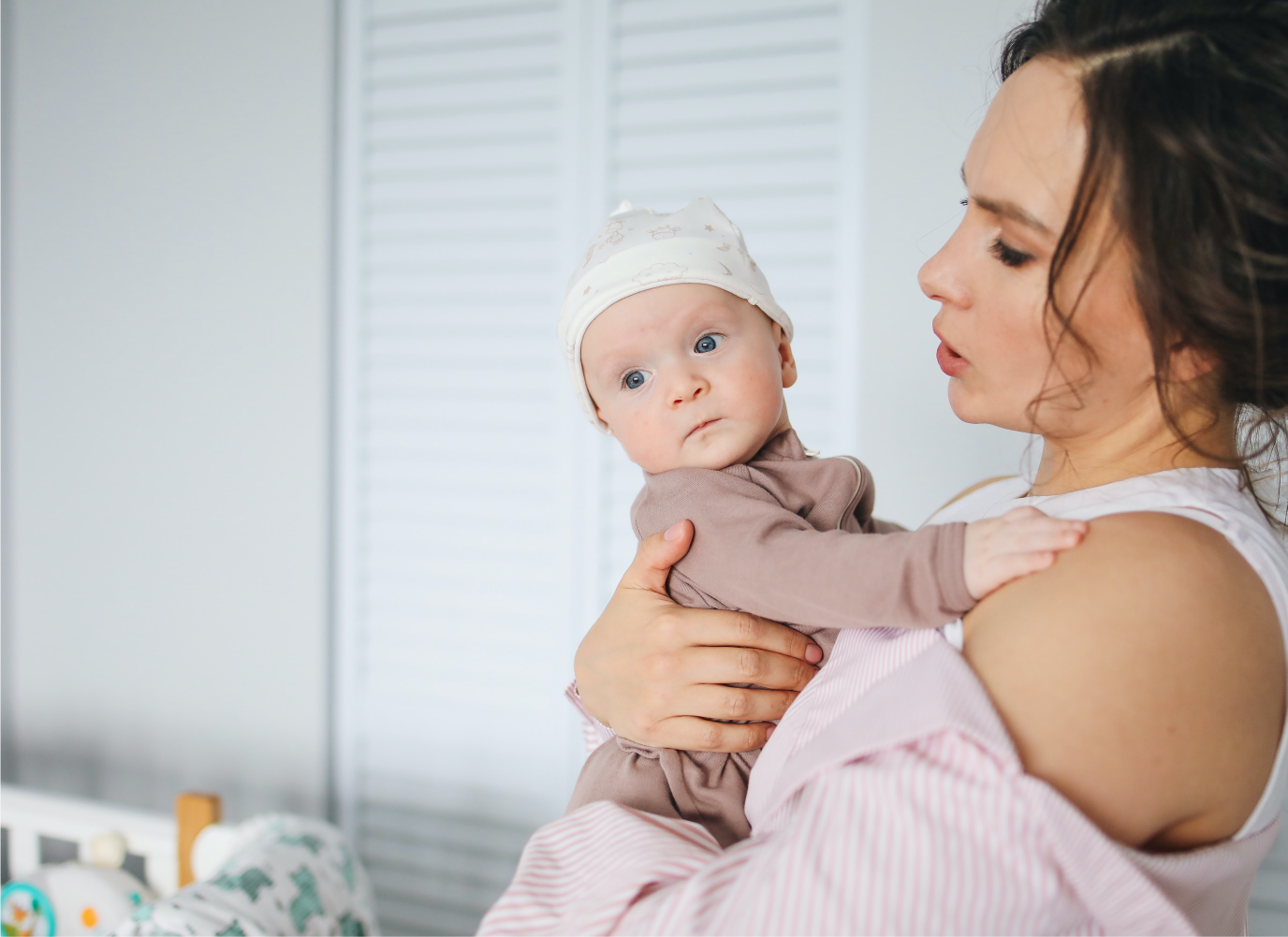 Bé 4 tháng lười bú sữa – mẹ phải làm sao để khắc phục?