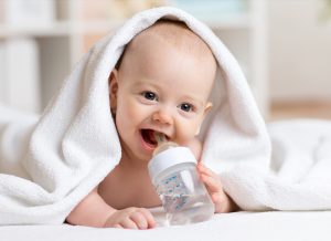 Cách vệ sinh bình sữa đảm bảo an toàn cho bé yêu
