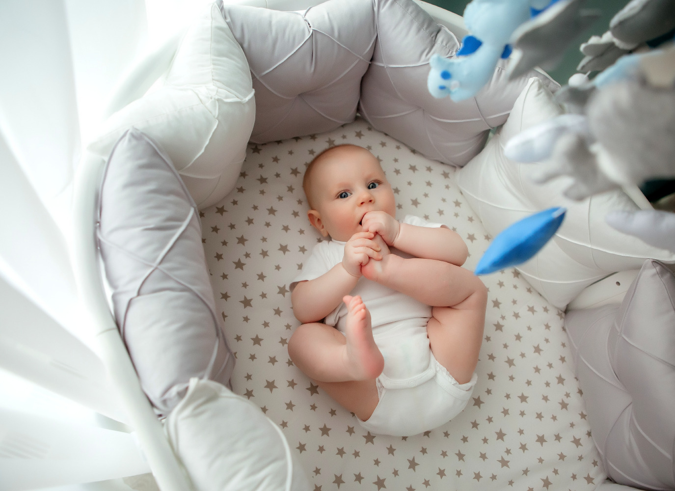 7 tiêu chí cần và đủ để chăm sóc trẻ sơ sinh 5 tháng tuổi lớn khỏe