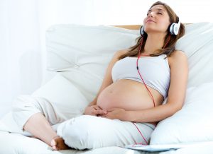 Mẹ bầu cần lưu ý những gì khi chọn nhạc cho thai nhi ?