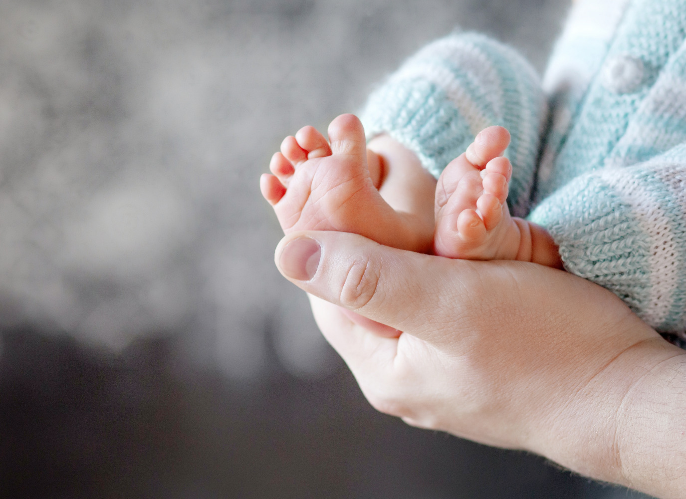 Từ A đến Z kinh nghiệm chuẩn bị đồ trước khi đi sinh cho bố mẹ