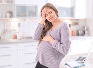 Đau bụng sắp sinh như thế nào? Làm thế nào để bớt đau bụng?