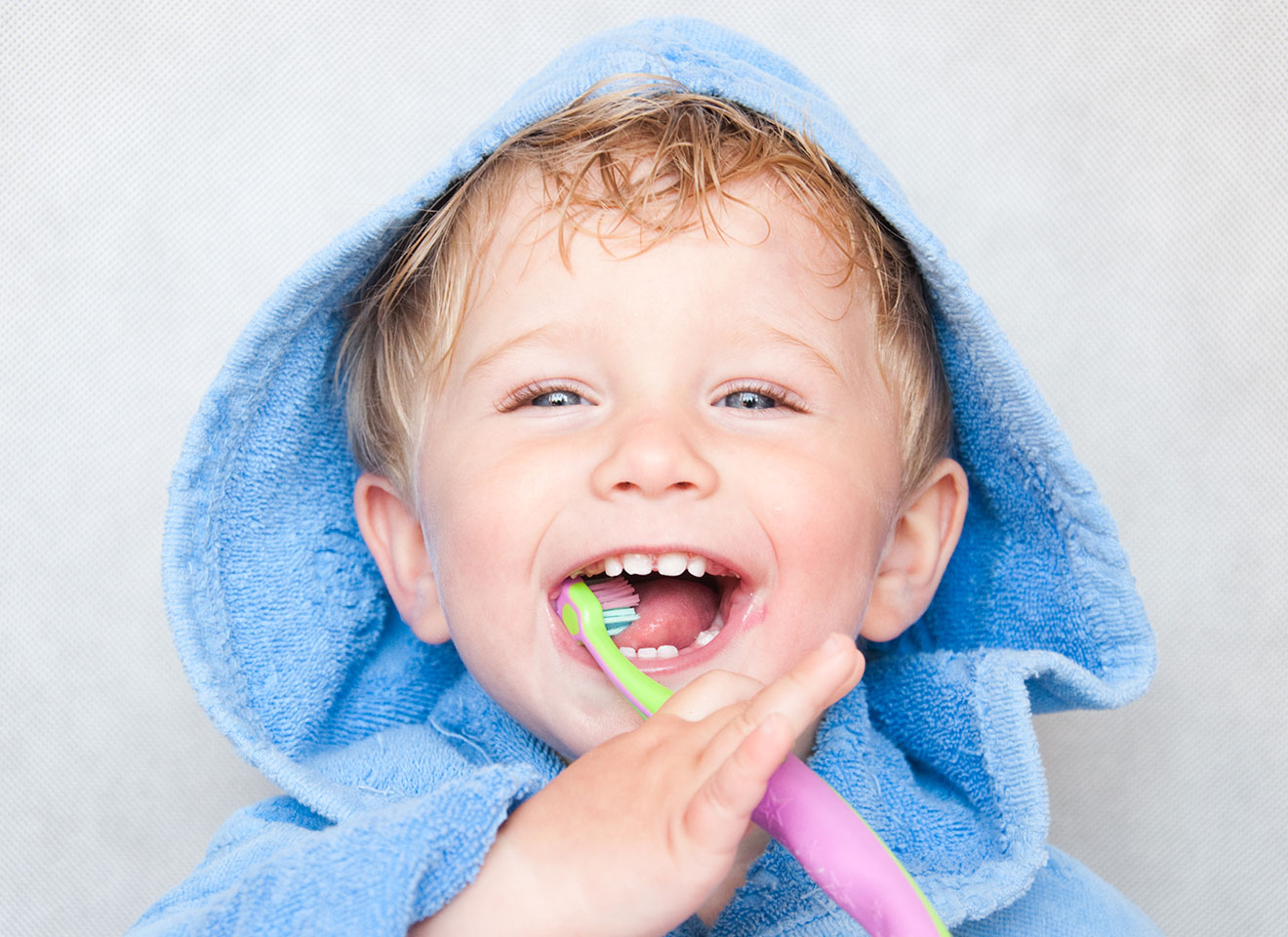 Vệ sinh đúng cách cho con theo 4 giai đoạn mọc răng