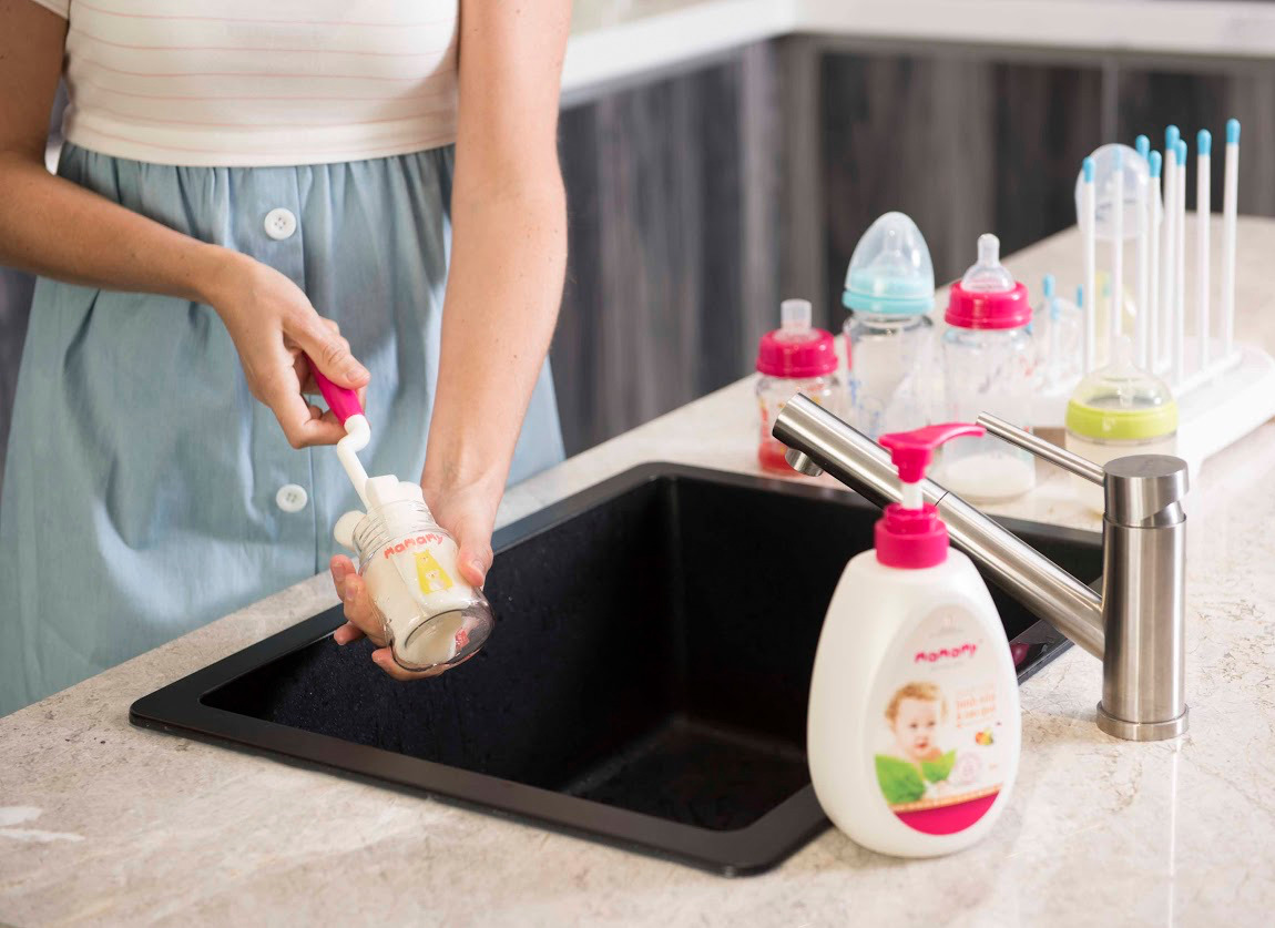 Nước rửa bình sữa – Giải pháp văn minh cho việc làm sạch bình sữa