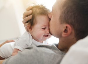 Hiểu về trẻ sơ sinh để chăm bé tốt hơn