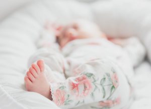 Trẻ sơ sinh bị vàng da – Cách nhận biết và điều trị hiệu quả
