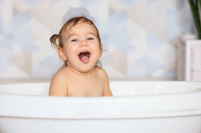 Giữ vệ sinh răng miệng cho trẻ 9 tháng tuổi