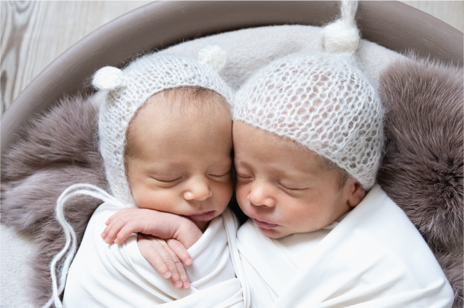 Những đứa trẻ được sinh đôi cùng trứng