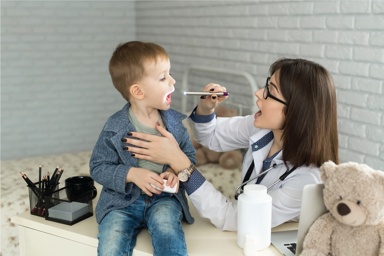Bé 2 tuổi bị nhiệt miệng: 7 Cách chăm sóc hiệu quả tại nhà
