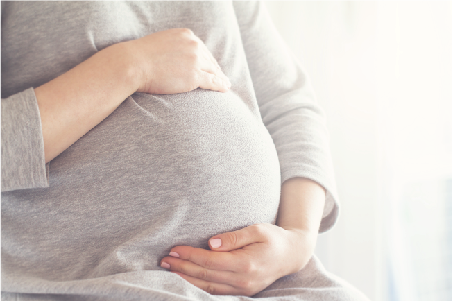 Cơ thể phụ nữ đang nuôi bằng sữa mẹ có hàm lượng hormone prolactin cao làm tăng khả năng thụ thai đôi