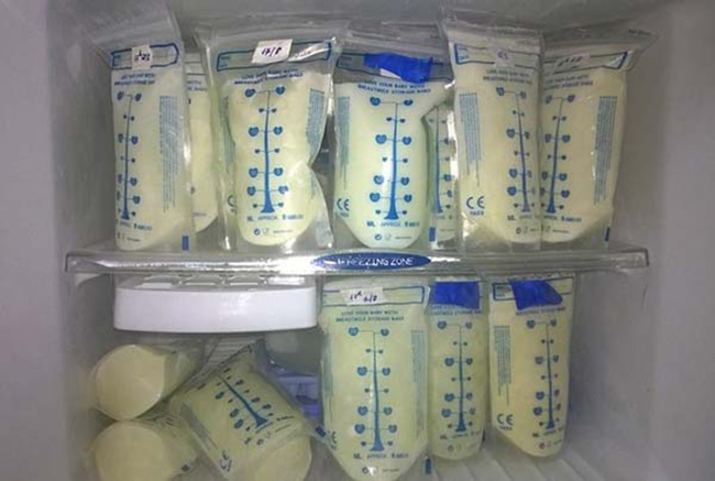 Bảo quản sữa sau khi vắt ở trong tủ lạnh