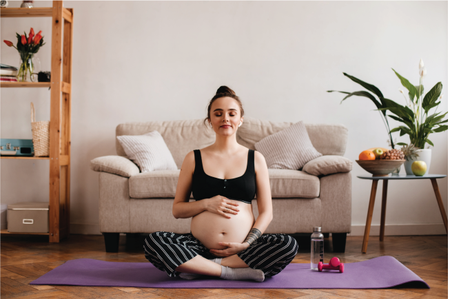 Những động tác yoga đơn bản cho mẹ bầu 3 tháng