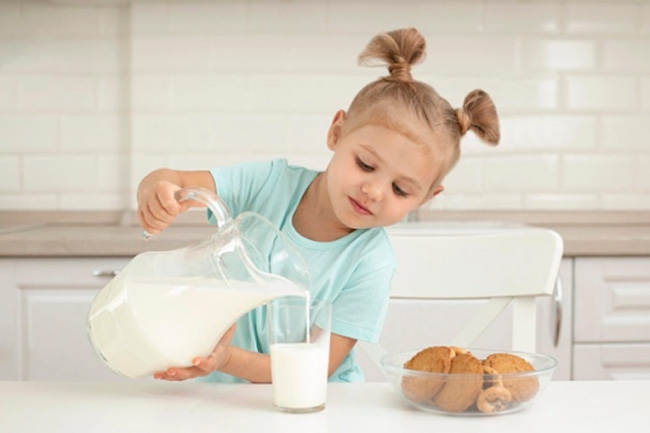 Sữa tách béo hoặc không tách béo một phần sẽ có hương vị thơm ngon, béo ngậy