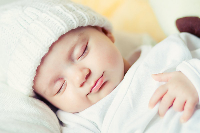 2 Cách quấn tã mùa đông giúp bé ngủ ngon suốt đêm dài