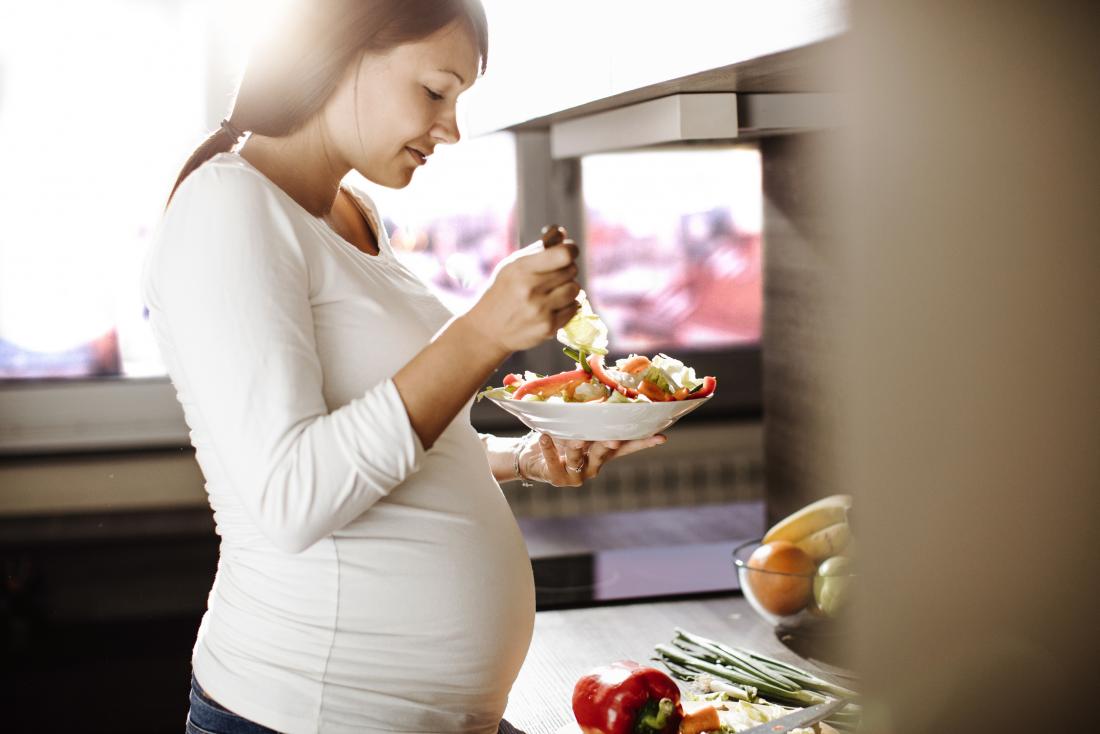 Mẹ cần chú trọng đến chế độ dinh dưỡng để thai nhi khỏe mạnh