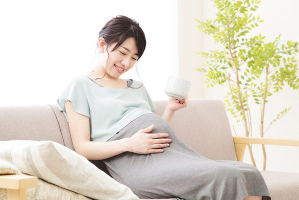 Chỉ số BMI chuẩn giúp mẹ điều chỉnh số cân nặng phù hợp từng giai đoạn của thai kỳ.