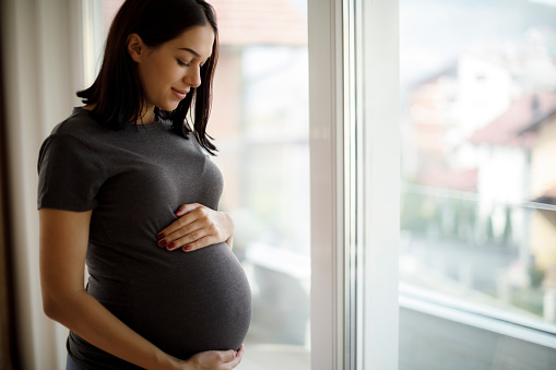Mẹ bầu 3 tháng đầu ho liên tục ảnh hưởng đến thai nhi