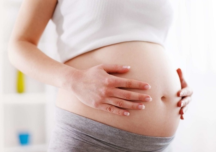 Quá trình tiêu hóa của mẹ bầu chậm hơn bình thường nên dễ gặp tình trạng acid trào ngược