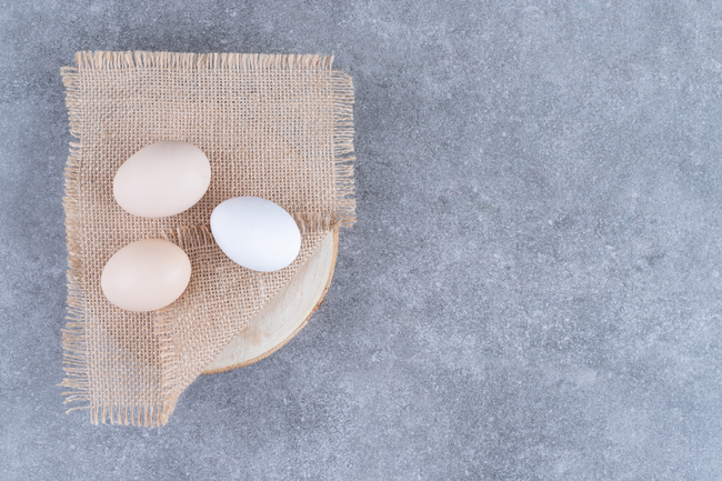 Bà bầu ăn trứng ngỗng ngăn ngừa cảm lạnh do thay đổi thời tiết