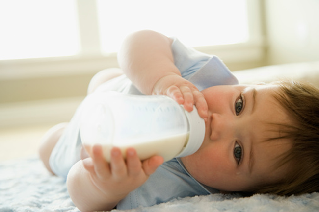 Sữa tăng cân cho bé là giải pháp giúp bé tăng cân hiệu quả