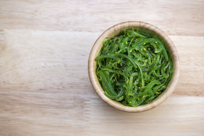 Rong biển wakame dùng để chế biến thành món salad vừa ngon vừa bổ dưỡng cho mẹ bầu