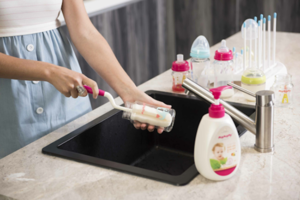 Từ A đến Z cách chọn cọ rửa bình sữa an toàn – tiện lợi cho mẹ bỉm hiện đại
