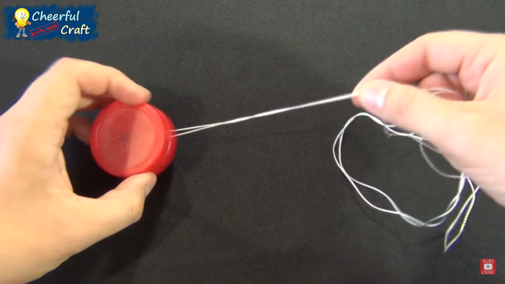 Cách làm đồ chơi con quay yoyo bằng nắp chai nhựa