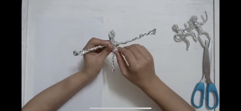 cách làm đồ chơi bằng giấy bạc