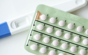Sau sinh uống thuốc tránh thai khẩn cấp như nào để an toàn?