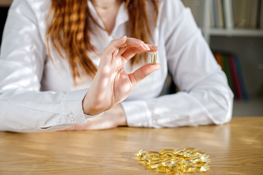 Sau sinh uống dầu cá được không? Omega 3 và những lợi ích tuyệt vời