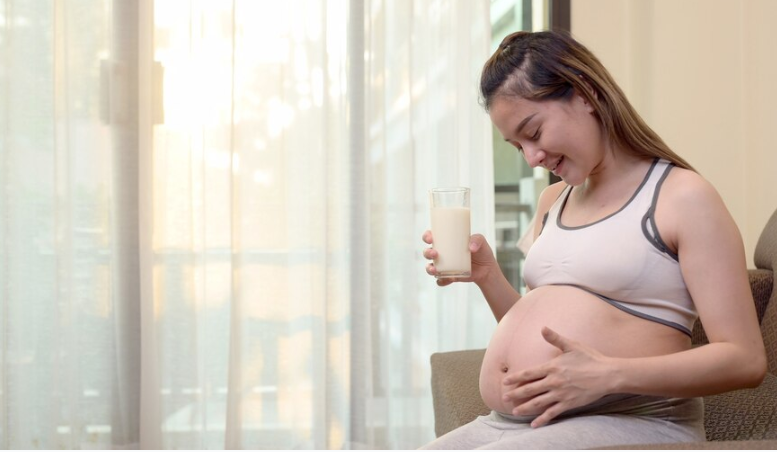 Nước mía là thức uống bổ sung nhiều dưỡng chất cho mẹ bầu