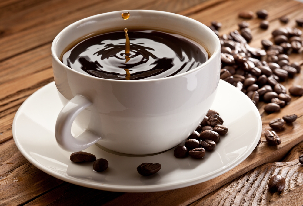 Đồ uống chứa caffein là thức uống mẹ bầu nên kiêng trong 3 tháng đầu