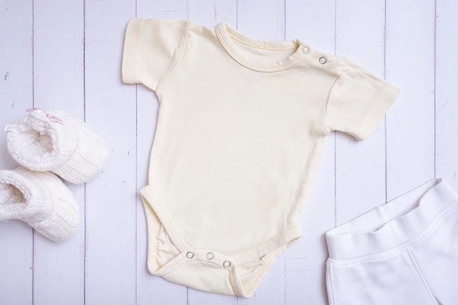 Cách lựa chọn áo ngay tắp lự quần mang đến con trẻ sơ sinh