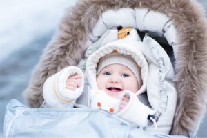 Mách mẹ 7 loại quần áo trẻ sơ sinh mùa đông giúp con luôn ấm áp
