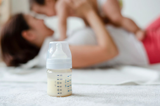 Sữa đêm tăng cân cho bé từ 7-9 tháng