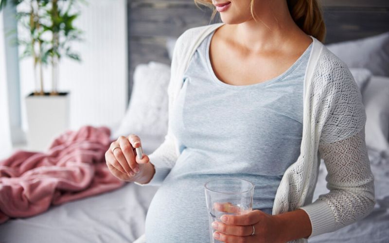 Uống Prenatal có cần uống thêm sắt và canxi không? vẫn cần mẹ nhé